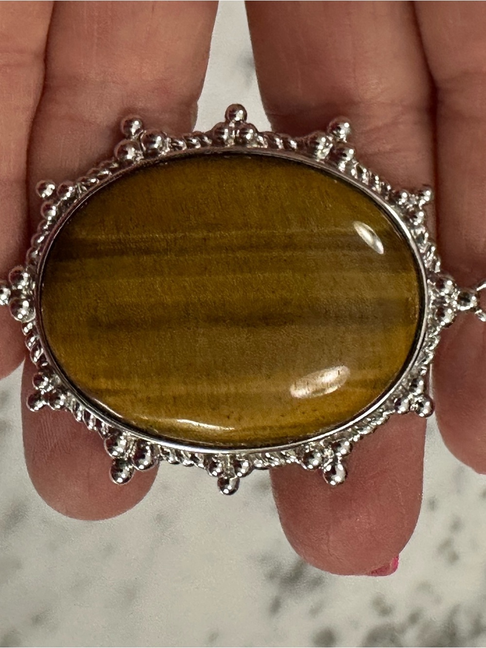 I don’t know what kind of stone this is it changes its color/pattern sterling